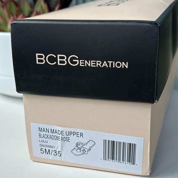 BCBGeneration Lulu Flip Flop SZ5 - Picture 9 of 9